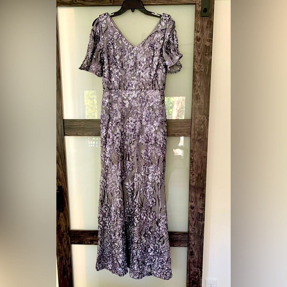Alex Evenings Size 8 Silver Gown.